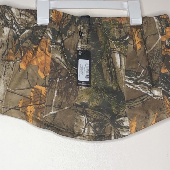 Camo Forest Crop Top - Picture 6 of 6